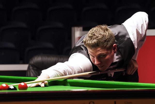 意媒：国米现场考察帕尔马中场贝尔纳韦，考虑让其做恰20替补