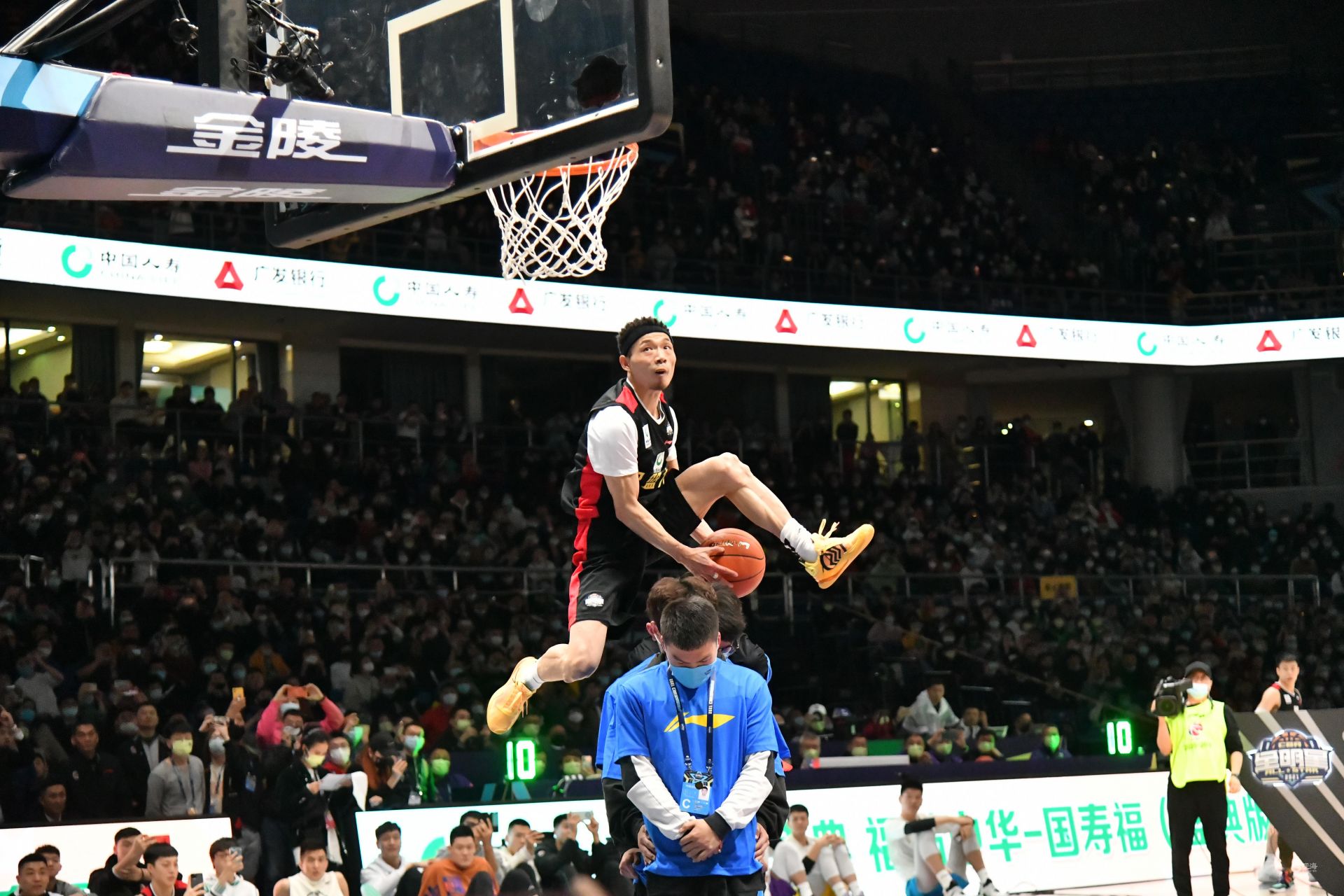 和教练的指 和教练的指