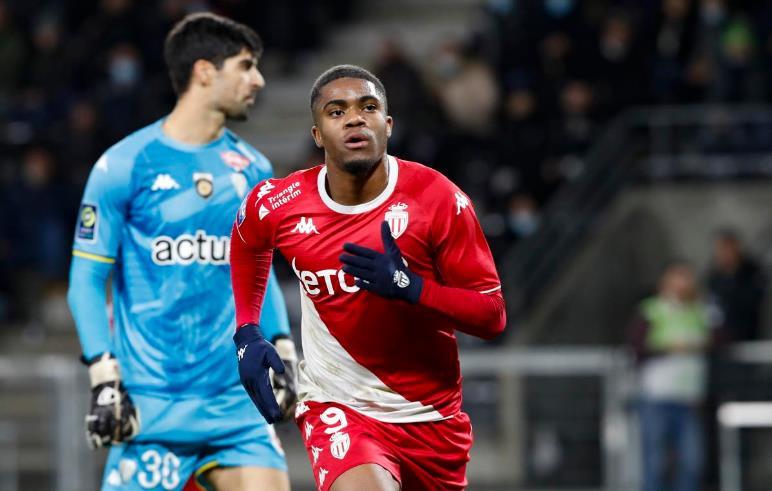 格策的脚下 格策的脚下